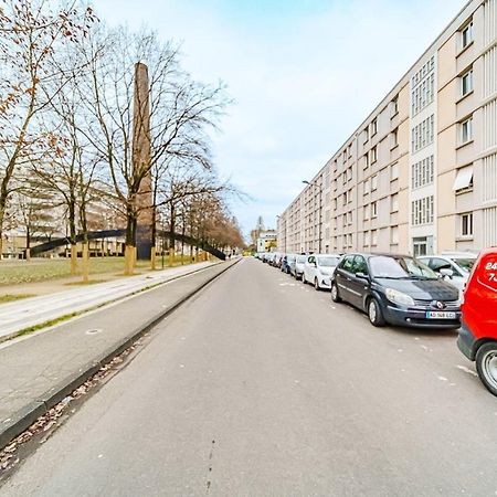 The Billon-Spacious 8 People Balcony-Metro Gratte Ciel Villeurbanne Exterior foto